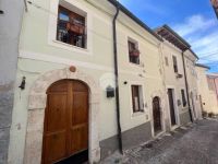 Casa indipendente in vendita a Rocca di Mezzo(AQ)