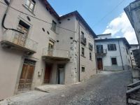 Casa indipendente in vendita a Rocca di Mezzo(AQ)