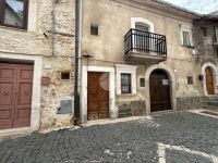 Casa indipendente in vendita a Ovindoli(AQ)