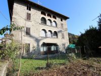 Casa indipendente in vendita a Clusone(BG)