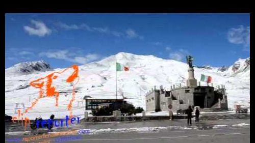 Prime palle di neve al Tonale 19.09.2011.wmv