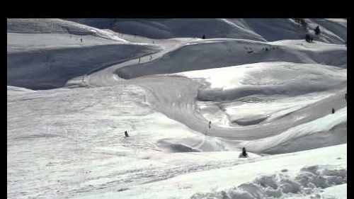 Snowboarding off-piste in Chamonix