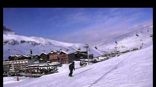 Greg Snowboarding at Tignes