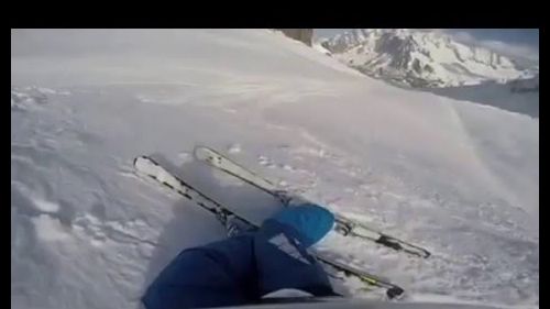 I Gemelli diversi in partenza con gli sci da Courmayeur Mont Blanc con la Skyway in direzione Chamo