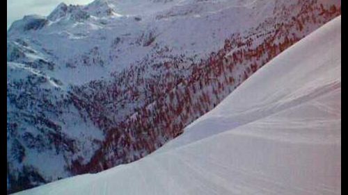 Bridgie crashes while skiing in La Thuile, Italy