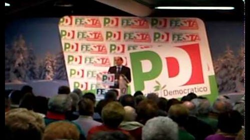 Pierluigi Bersani termina il suo intervento alla Festa democratica sulla neve a Folgaria