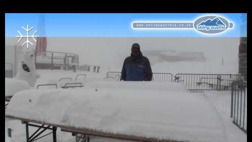 Mid-May powder skiing on the Stubai Glacier