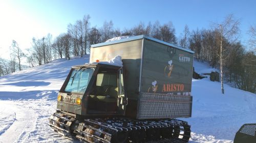 A Lurisia (CN) un gatto delle nevi gourmet soddisfa i palati più esigenti