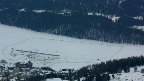 la pista dei cavalli