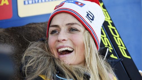 Therese Johaug rifila un minuto a tutte e vince la 15 km di Beitostolen