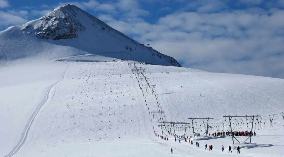 Passo dello Stelvio, apertura degli impianti rimandata al 12 giugno