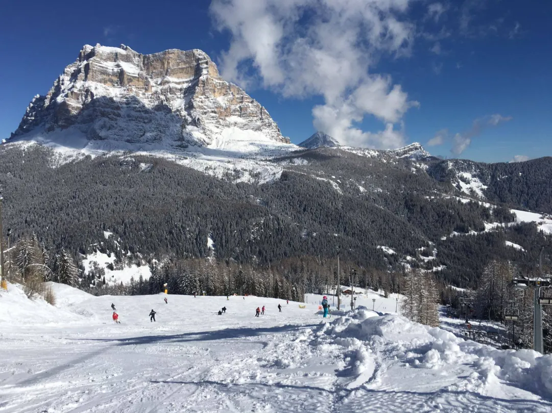 Da Cortina alla Val di Zoldo. I comprensori del Veneto preparano le piste per gli atleti