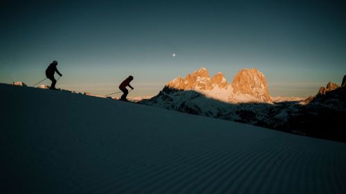 Val di Fassa, il 13 dicembre torna Trentino Ski Sunrise: sci all’alba e colazione in rifugio al Belvedere