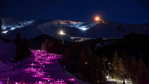 Il 14 marzo torna I Light Pila, la fiaccolata solidale in rosa sulle piste