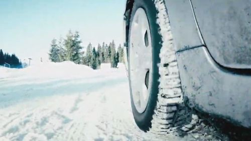 Obbligo di pneumatici invernali o catene da neve a bordo dal 15 novembre fino al 15 aprile 2025