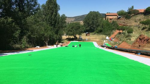 Realizzata la prima pista da sci artificiale in Spagna