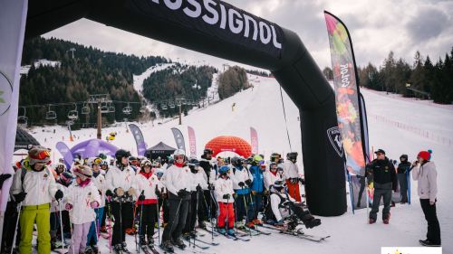 Folgaria: grande partecipazione alla Rossignol X-Color, l’evento all’insegna della solidarietà e dell’inclusione
