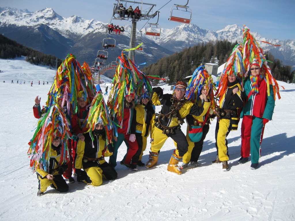 Pila, l'8 marzo fiaccolata di Carnevale in maschera