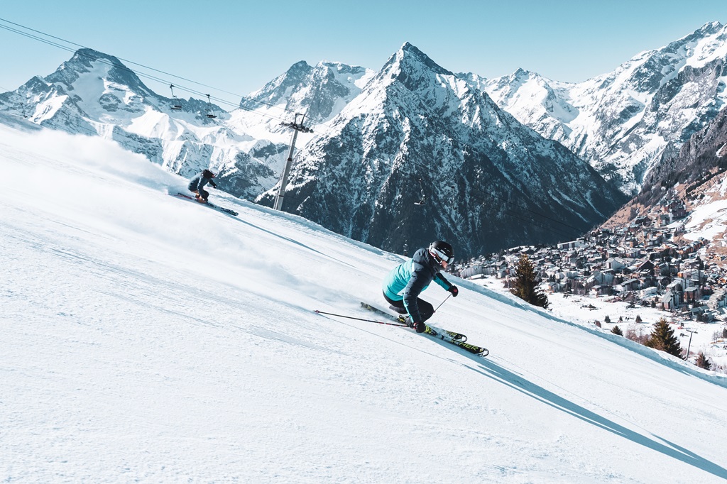 Les 2 Alpes, le offerte skipass e le attività sino a fine stagione