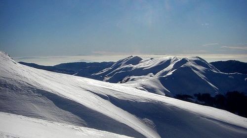 Quota neve in discesa nel fine settimana, bianco anche sugli Appennini