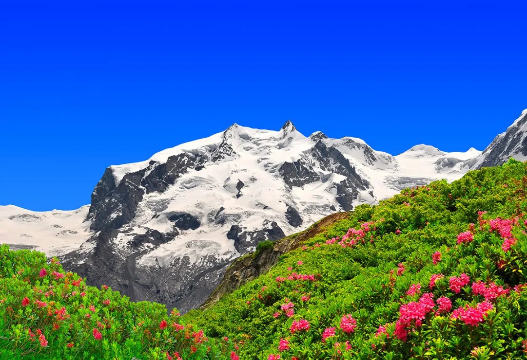 Interdetto da oggi il giro del Lago delle Locce sotto la parete est del Monterosa