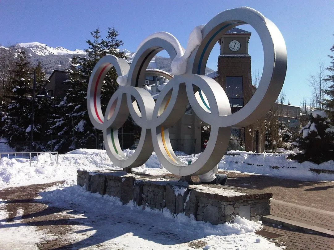 Olimpiadi: 5 curiosità sulla competizione olimpica tradizionale e invernale