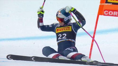 Lindsey Vonn cade e si disper, SuperG di Cortina andato, il video