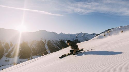 Dolomiti Superski adotta il progetto Recycle Your Boots di Tecnica Group per il riciclo degli scarponi da sci.