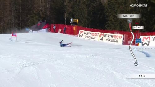 Goggia scivola nel gigante di San Vigilio, il video della sua uscita