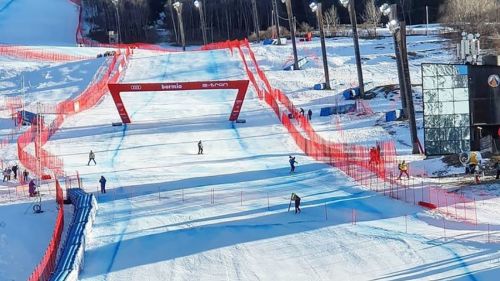 Pista Stelvio pronta per la Libera di Coppa del Mondo, scricchiolano le lamine!