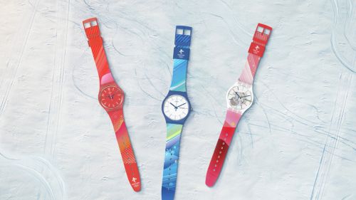 Swatch presenta tre nuovi orologi in sette colori per Beijing 2022