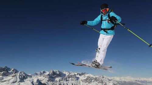 Tecnicità e stile sulle piste da sci con la Giacca Slide 700 di WED’ZE. Solo da Decathlon!