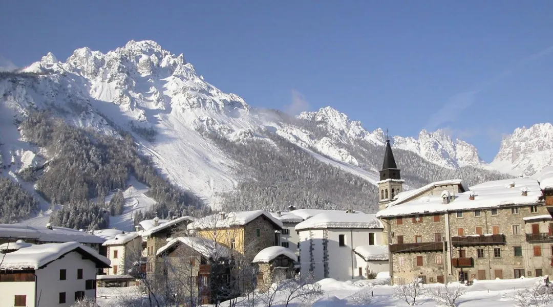 paese da vicino inverno