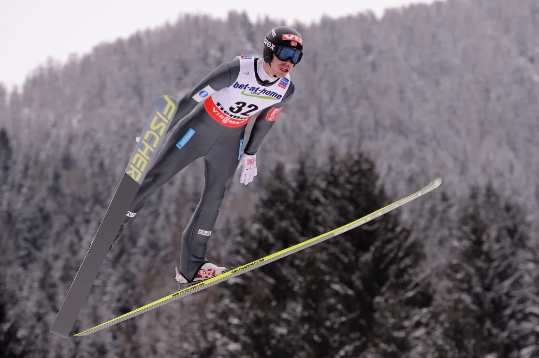 Trionfo della Norvegia a Courchevel, Sebastian Colloredo in zona punti