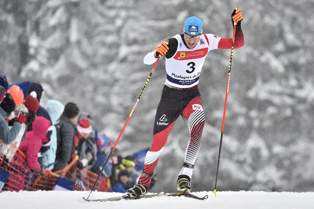 Bernhard Gruber vince la prima gundersen della Val di Fiemme. Armin Bauer 8°