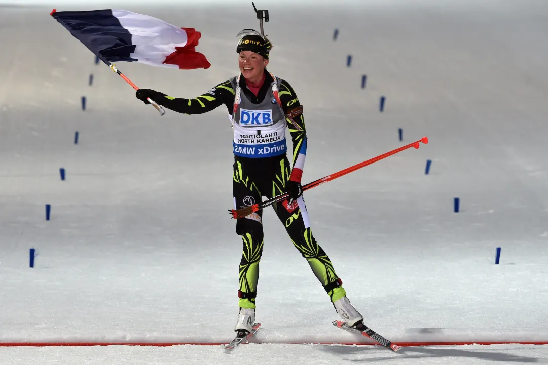 'Le doublé' per Marie Dorin Habert: dopo la sprint vince anche l'inseguimento iridato