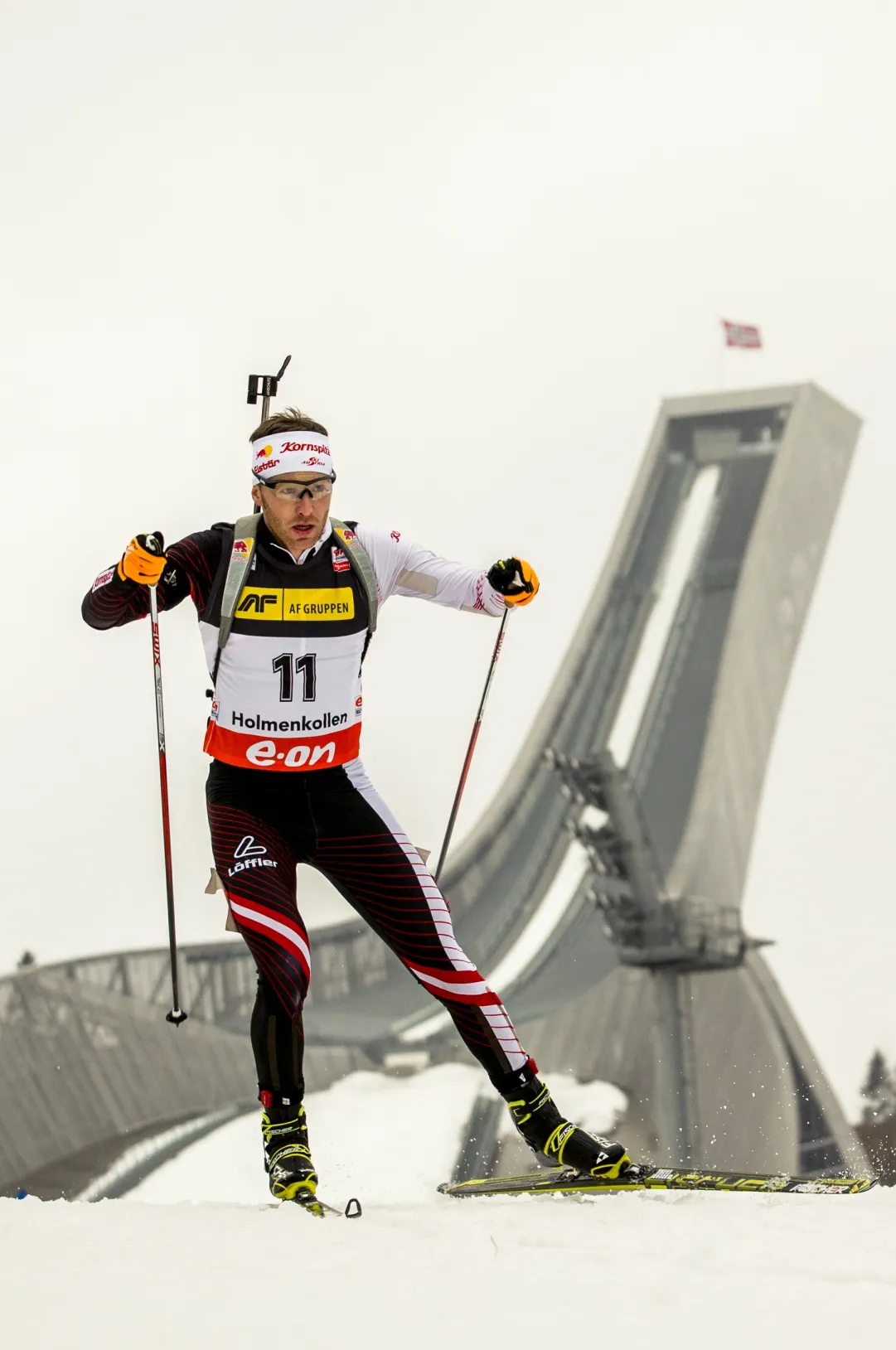 Simon Eder torna al successo dopo 5 anni nell'inseguimento di Holmenkollen