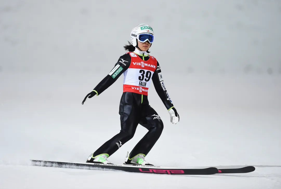 Sara Takanashi apre in bellezza a Lillehammer dove Elena Runggaldier è 8^