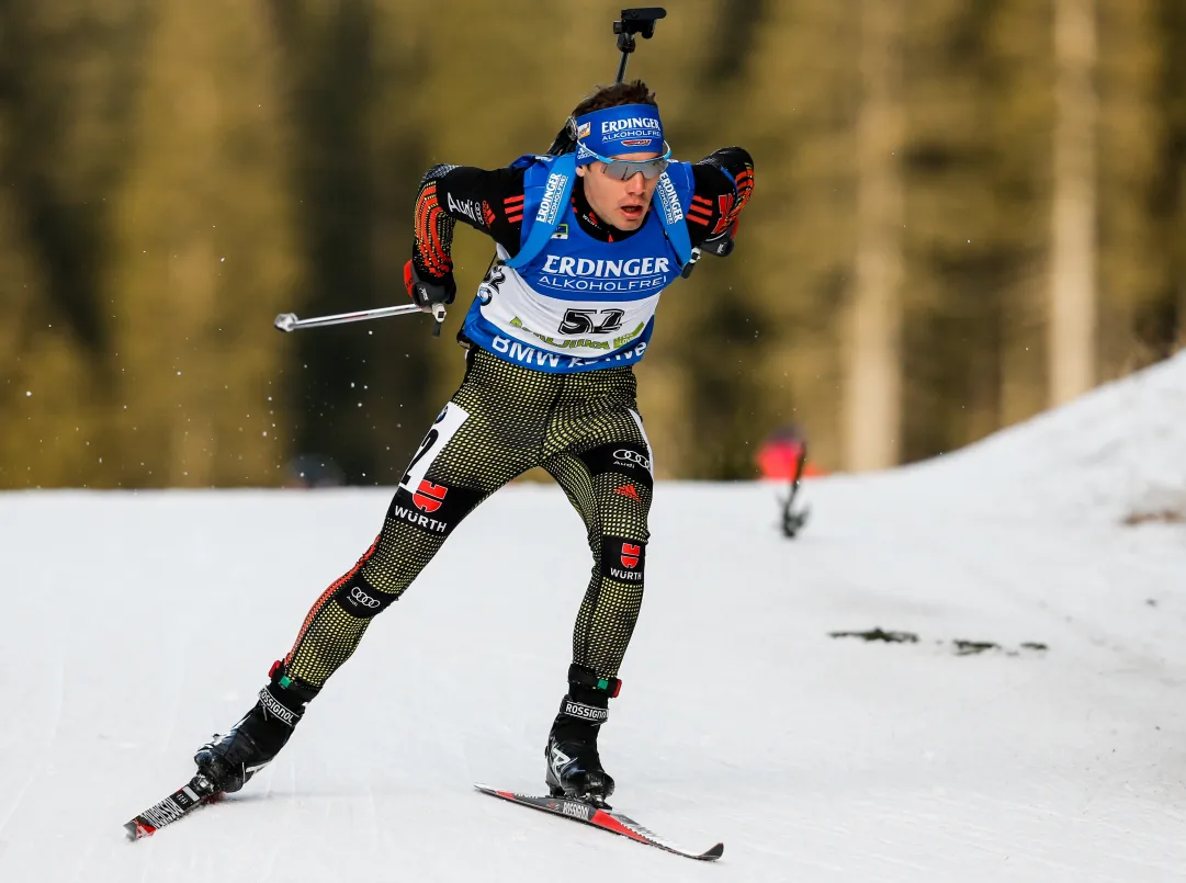 Un Simon Schempp chirurgico vince il duello con Martin Fourcade nell'inseguimento