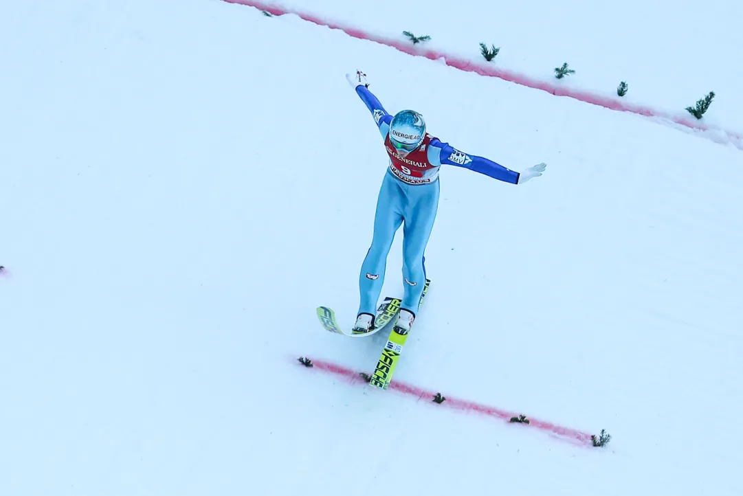 Michael Hayböck vince la qualificazione di Innsbruck, ma domani head-to-head con Peter Prevc!