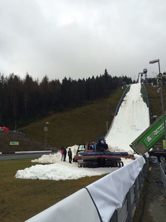 Disastro meteo a Klingenthal, cancellata la qualificazio e programma stravolto