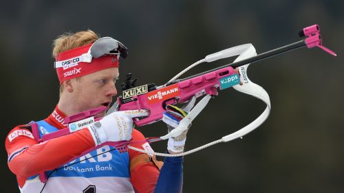 Trionfo da record per Johannes Bø a Presque Isle, e pietra miliare per la Norvegia nelle sprint