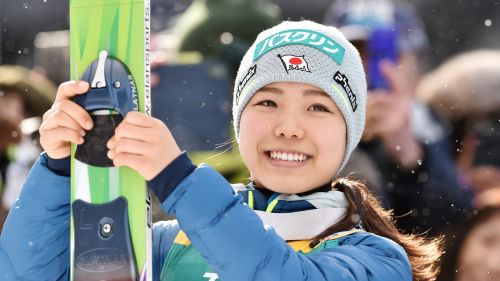 A Oberstdorf Sara Takanashi realizza la serie vincente più lunga di sempre