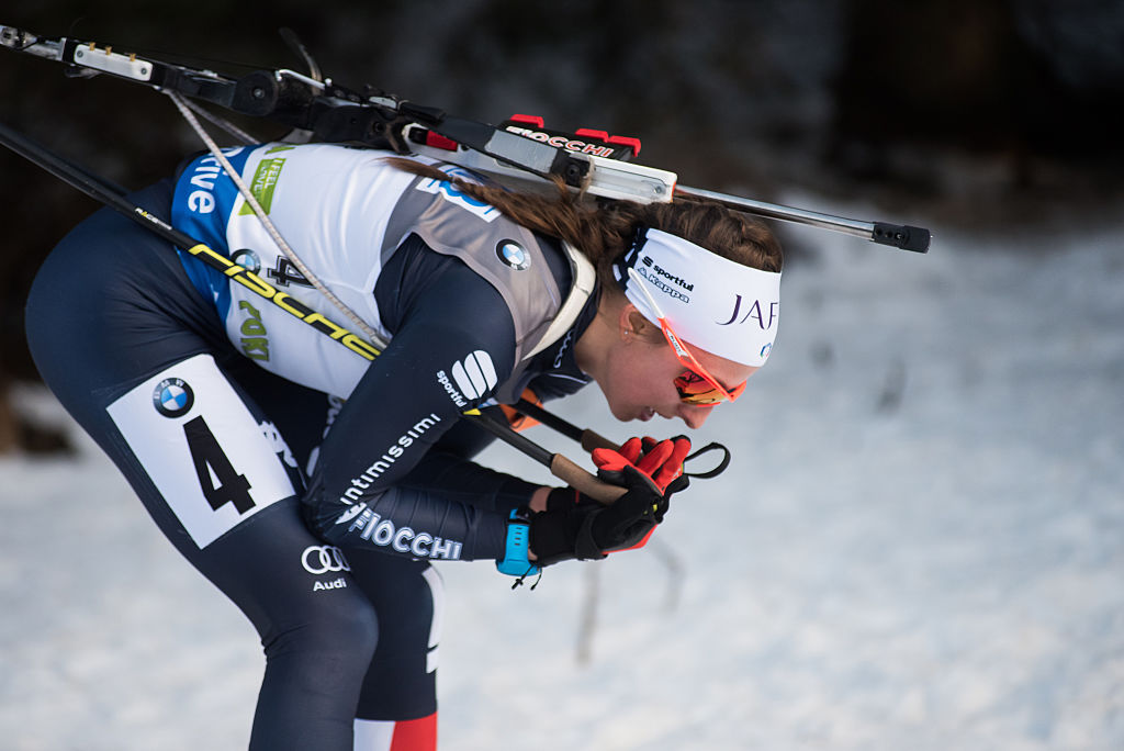 A Hochfilzen Lisa Vittozzi vince davanti a Dorothea Wierer una gara test italo-austriaca. Thomas Bormolini 2°