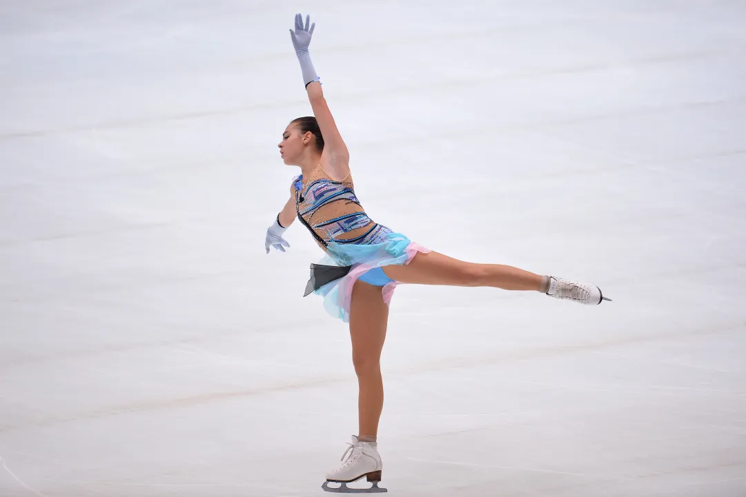 Carolina Kostner al posto d'onore nel corto della Cup of China dominato da Adelina Sotnikova