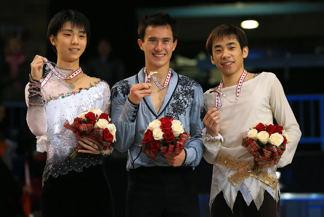 A Skate Canada netto successo di Patrick Chan davanti a Yuzuru Hanyu e Nobunari Oda