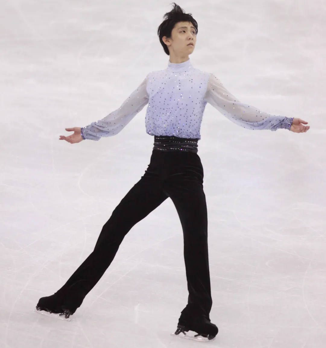 Yuzuru Hanyu presenterà programmi 'leggermente semplificati' nel NHK Trophy