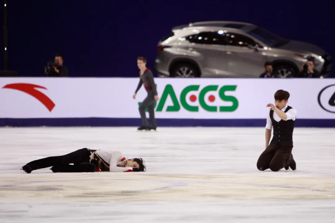 Nella Cup of China vinta da Kovtun tiene banco l'incidente che ha coinvolto Yuzuru Hanyu e Han Yan