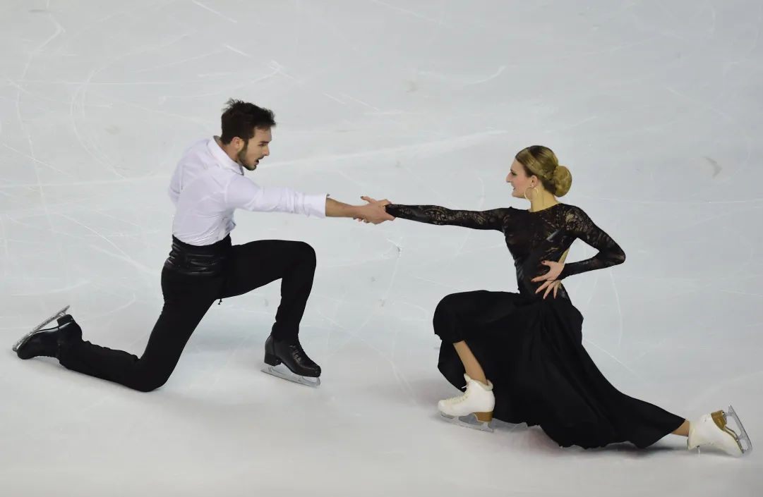 Vita facile per Papadakis/Cizeron nella short-dance del Trophèe Eric Bompard