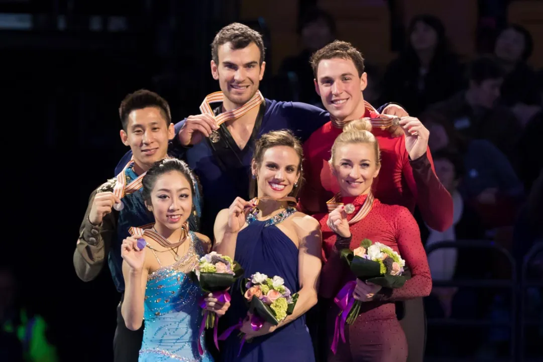 Duhamel/Radford ancora sul tetto del mondo. Torna sul podio iridato l'eterna Savchenko